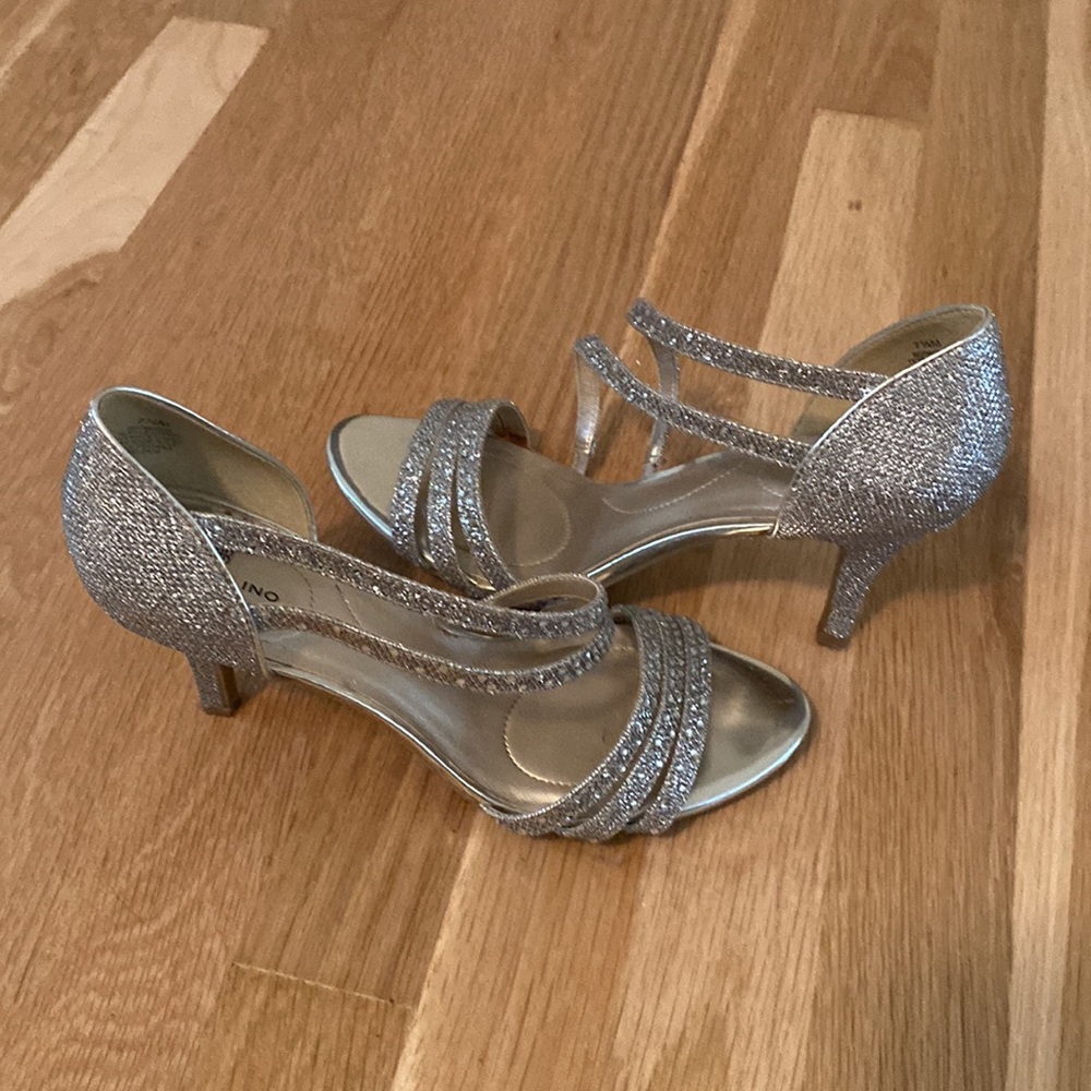 Sparkly Heels. - Picture 2 of 4